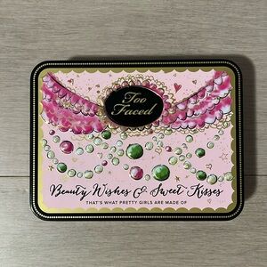 NEW Too faced beauty wishes & sweet kisses